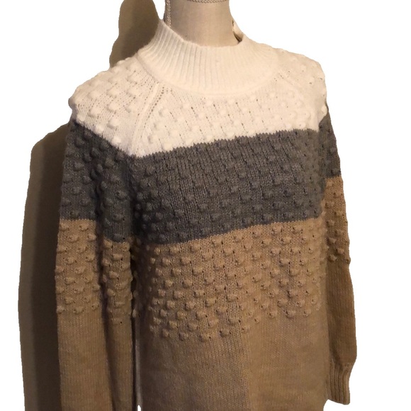 Calvin Klein Sweaters - Calvin Klein pullover multi color sweater, med